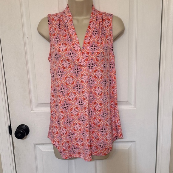 NWT Charter Club Optic Pink Floral V-Neck Blouse Small - Picture 3 of 5